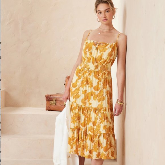 Banana Republic Factory Dresses & Skirts - NWT Banana Republic Tiered Gauze Dress